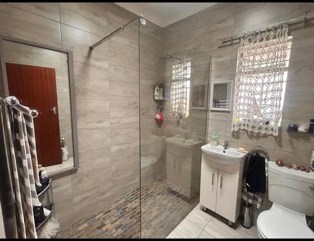 3 BEDROOM TOWNHOUSE FOR SALE IN MEYERVILLE